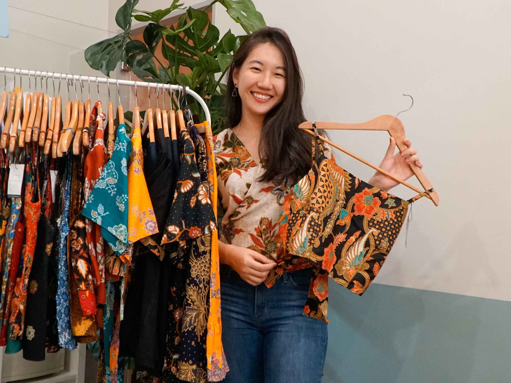 Finding the Perfect Fit – Batik Clothing for the Contemporary Woman